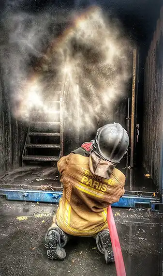 Pompier lance à incendie diphasique - Zelup